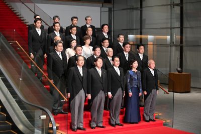 Japanese Prime Minister Fumio Kishida poses for a photo with his cabinet members, Tokyo, Japan, 10 November, 2021 (Photo: David Mareuil/Reuters).