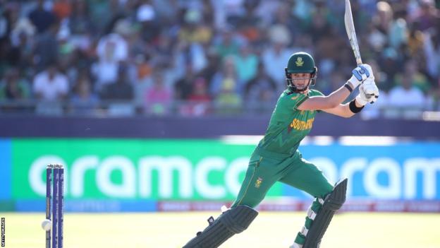 Laura Wolvaardt batting for South Africa