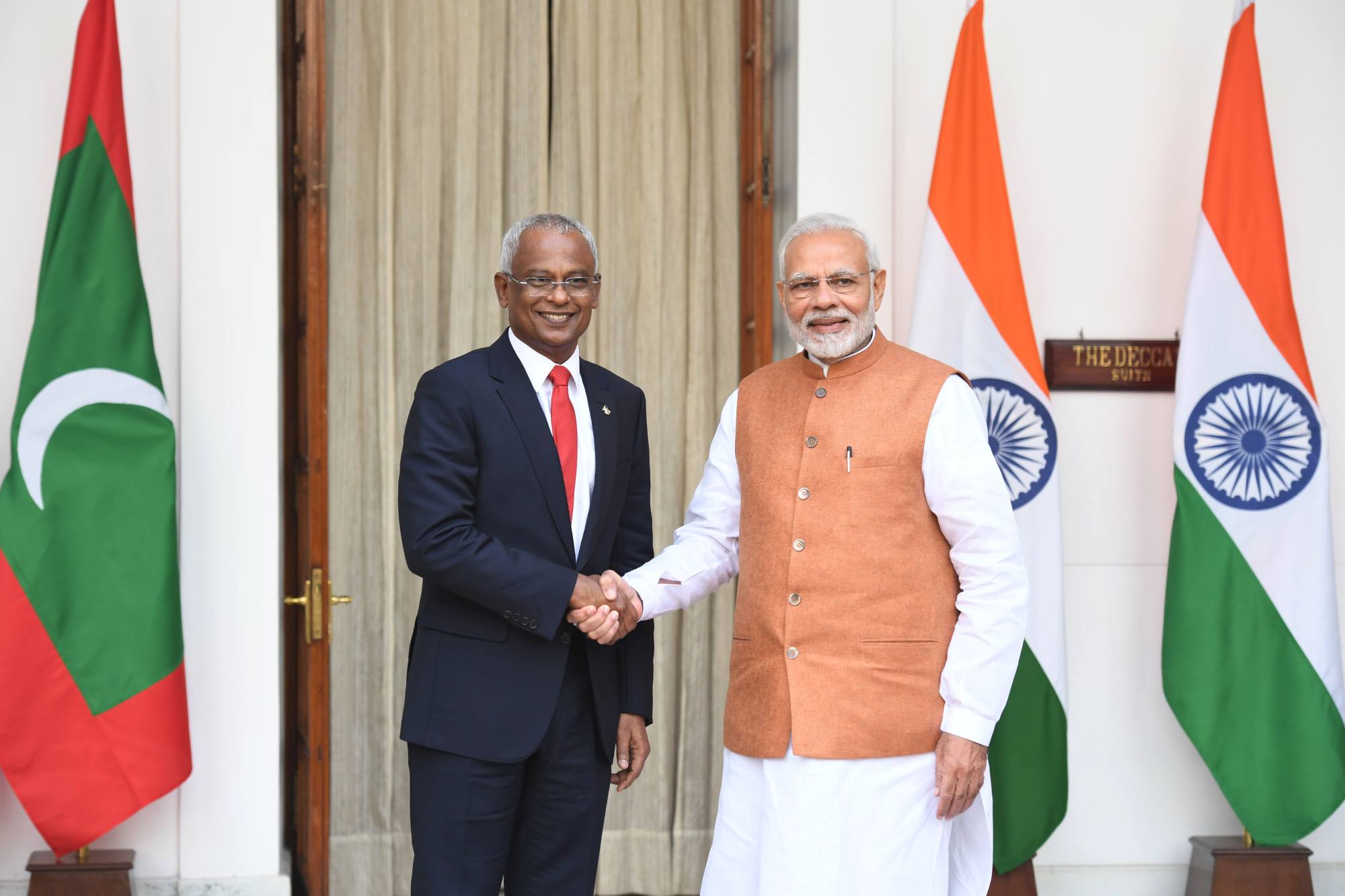 Indian Prime Minister Narendra Modi (right) shakes hands with then Maldives President Ibrahim Mohamed Solihas in New Delhi on December 17, 2018. Photo: AFP