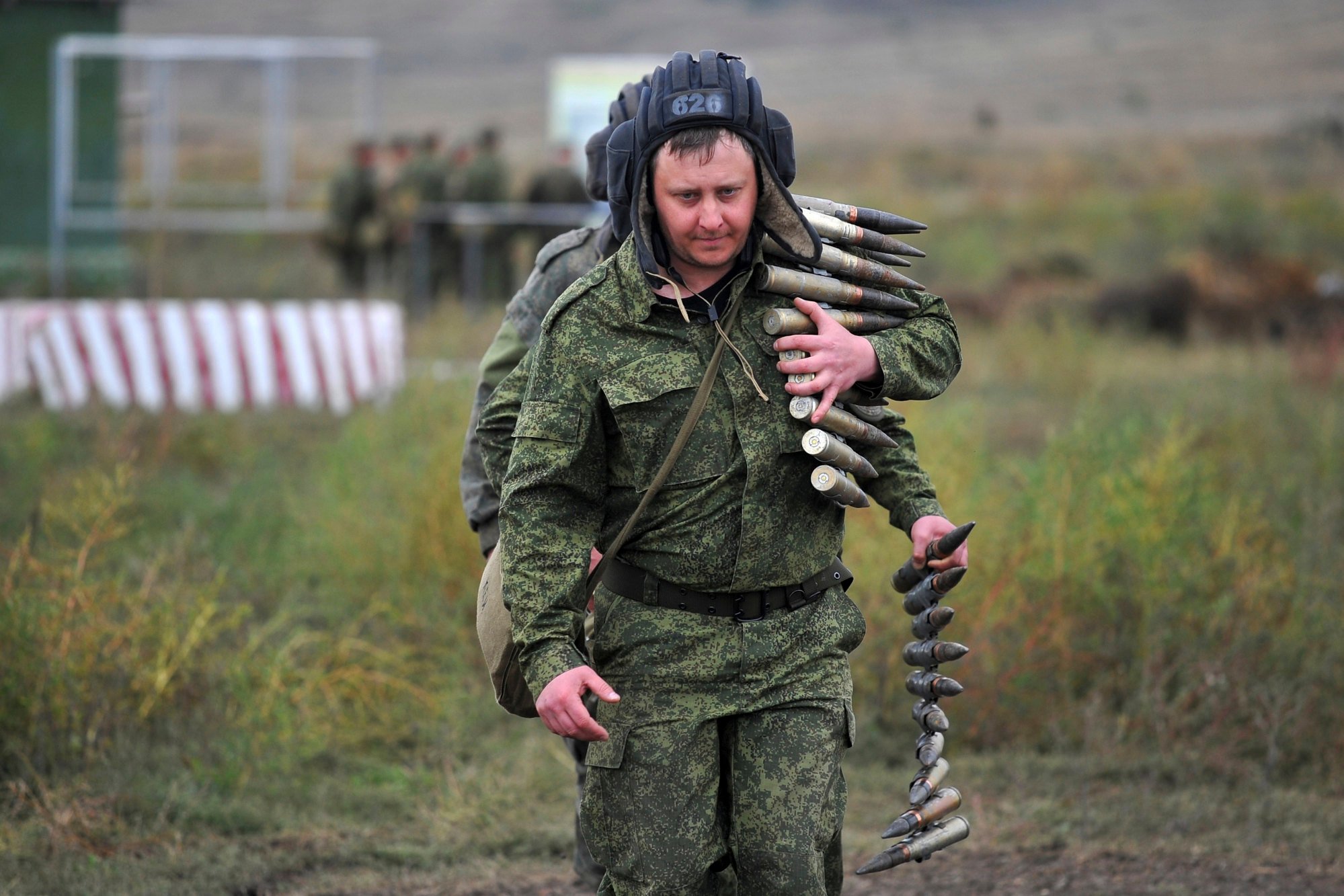Recruits carry ammunition during military training at a firing range in the Rostov-on-Don region in southern Russia in October 2022. UK intelligence believes that Russia will lose half a million troops by year’s end. Photo: AP