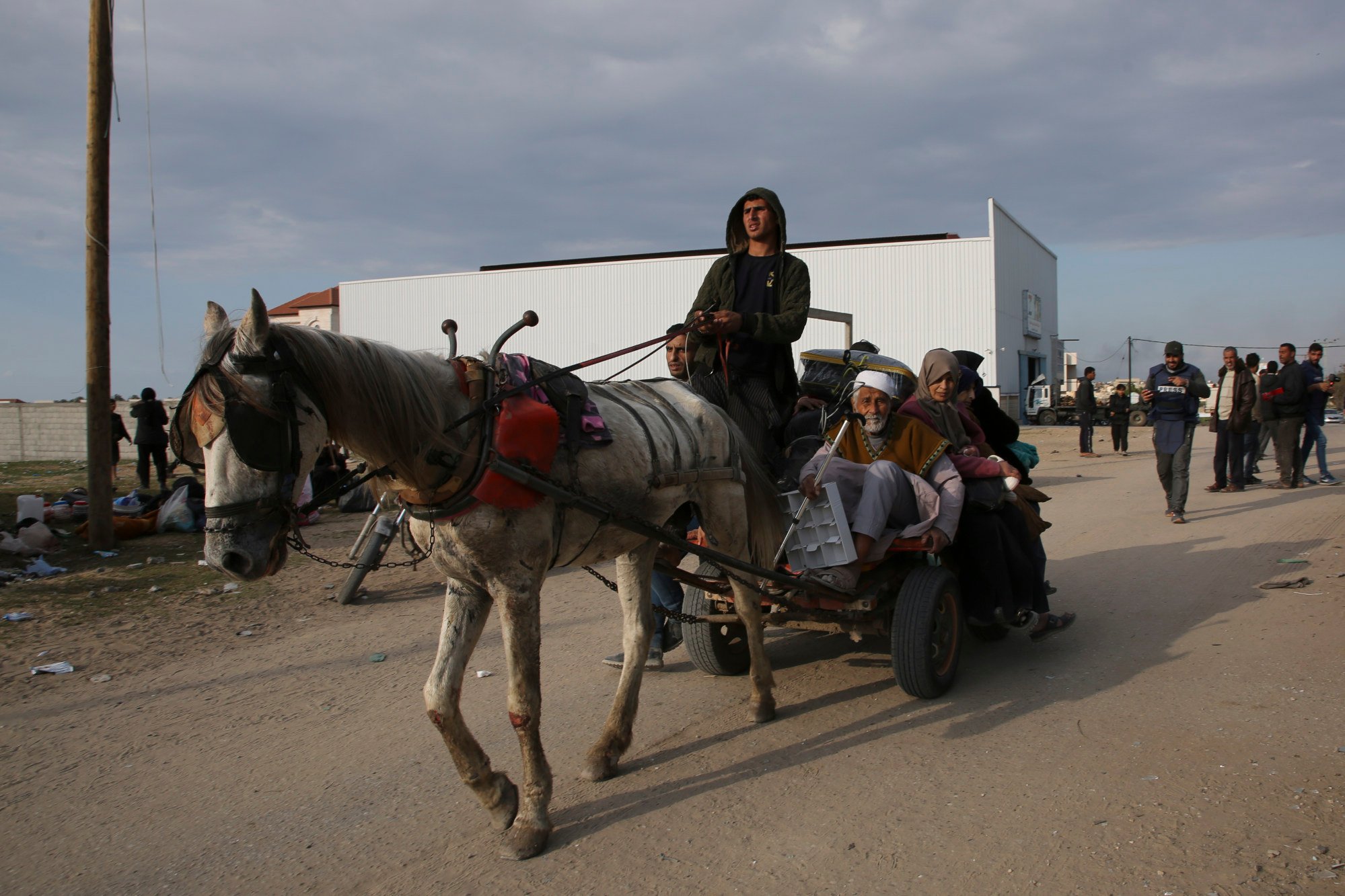 Palestinians fleeing the Israeli offensive on Khan Younis arrive at Rafah on Wednesday. Photo: AP