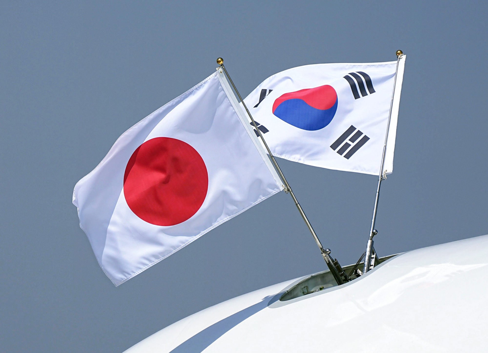 The national flags of Japan and South Korea are displayed on the aircraft that flew Yoon to Tokyo’s Haneda airport in March last year for summit talks with Kishida. Photo: Kyodo
