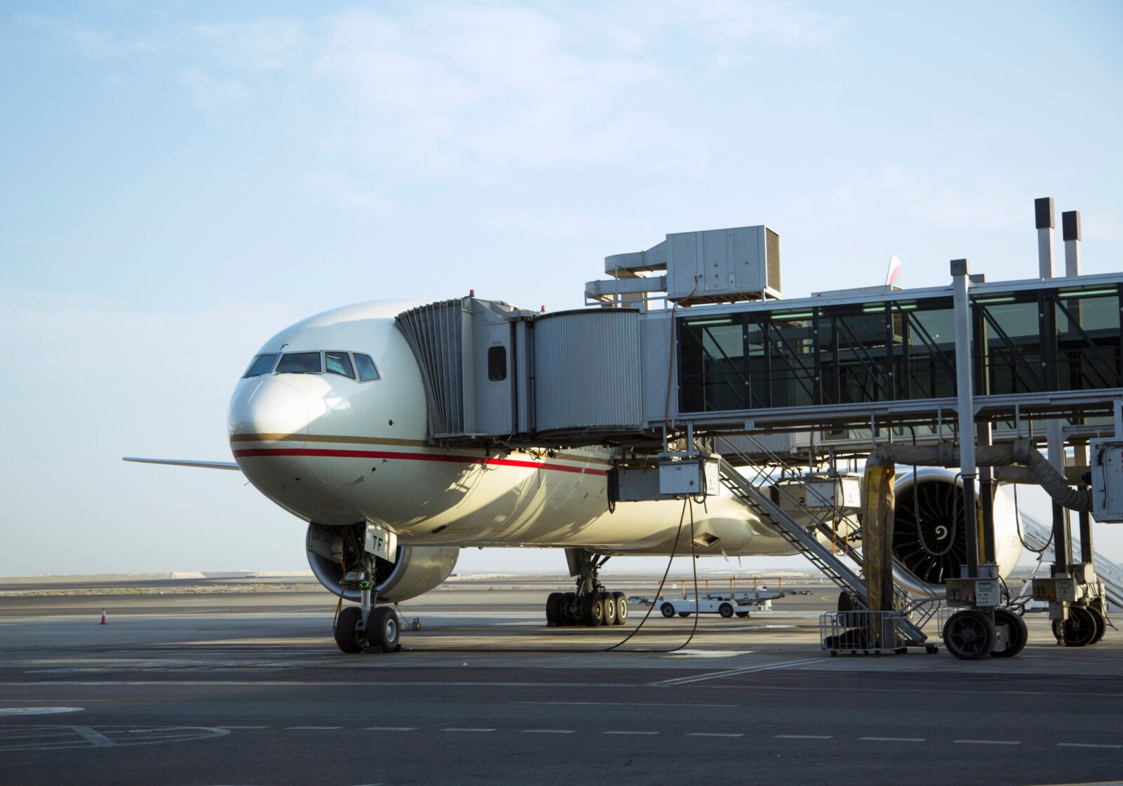 Airlines suspend flights due to Middle East tensions