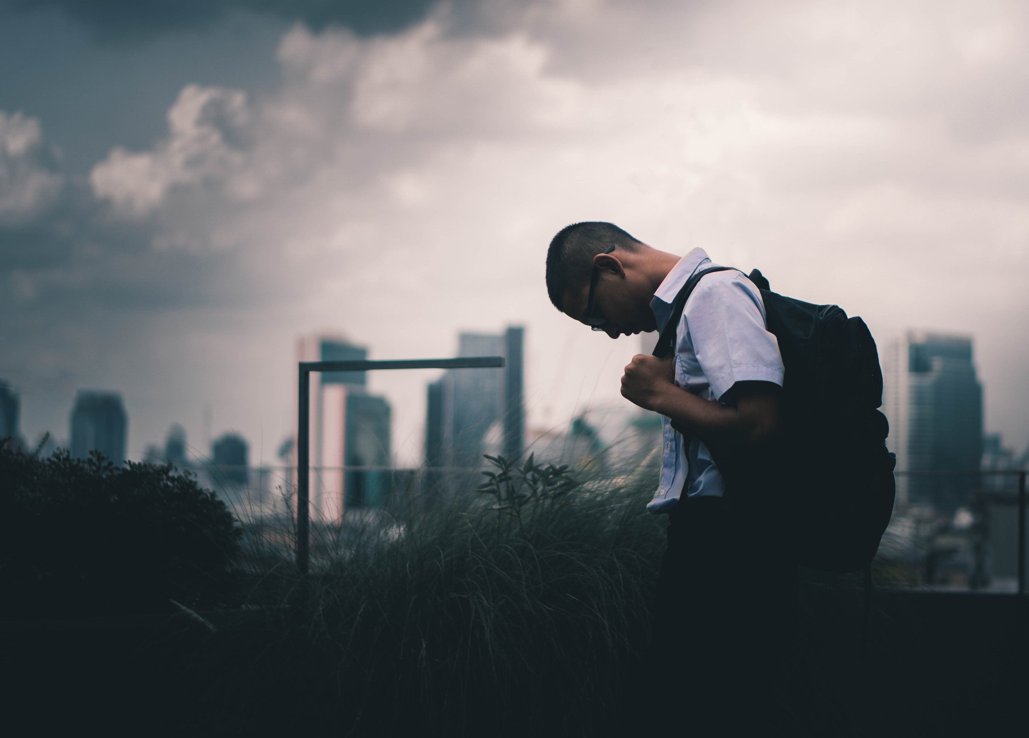 Now, more and more people are seeing the value in identifying with life’s losers. Photo: Shutterstock