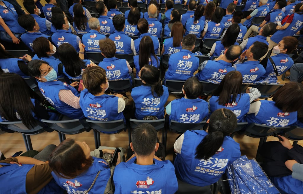 Community care volunteers gather in the Sai Lau Kok Garden, Tsuen Wan. Authorities have said that volunteers reached out to over 3,600 elderly and carers since March. Photo: Jelly Tse