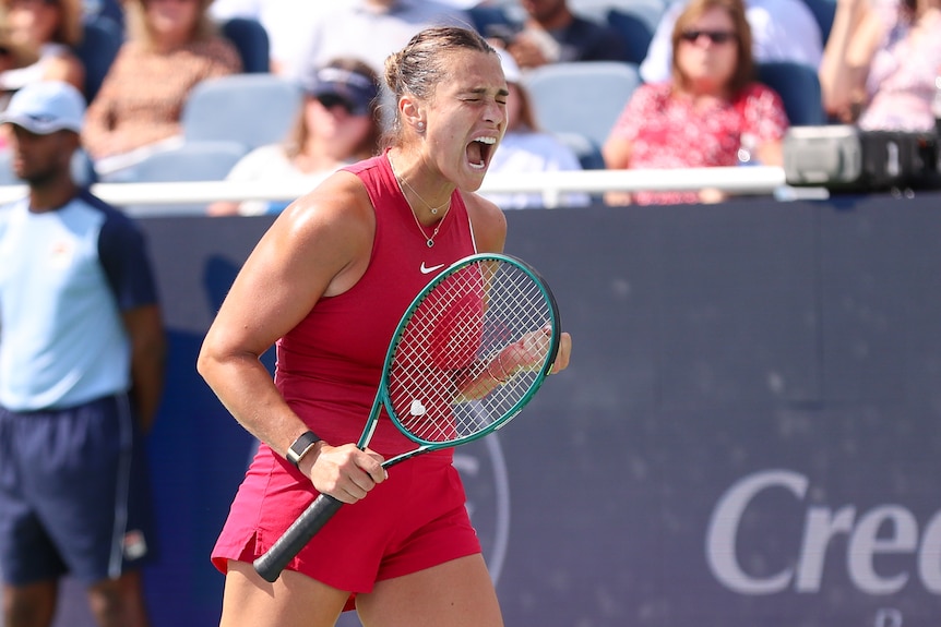 Aryna Sabalenka screams