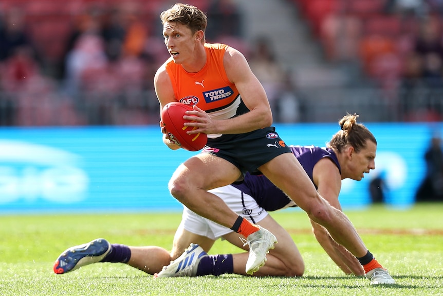 Lachie Whitfield playing for the Giants.
