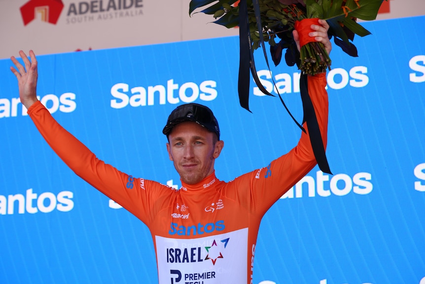 Stephen Williams in the ochre jersey