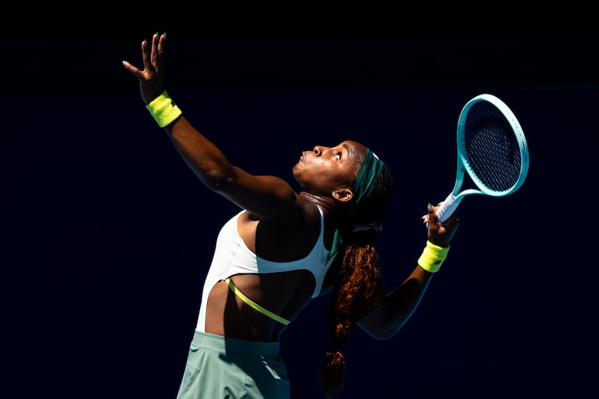 Coco Gauff serves