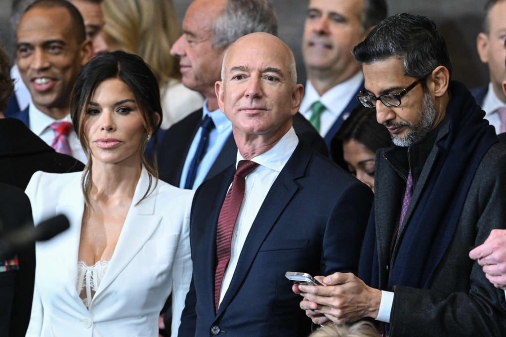 Lauren Sanchez (left), fiancée of Amazon founder and Blue Origin owner Jeff Bezos (middle), will be on Blue Origin’s next flight this spring. Photo: AFP Lauren Sanchez (left), fiancée of Amazon founder and Blue Origin owner Jeff Bezos (middle), will be on Blue Origin’s next flight this spring. Photo: AFP