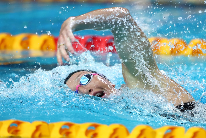 Lani Pallister swims