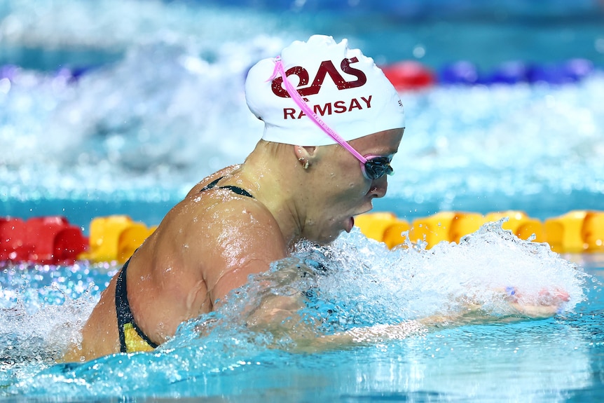 Ella Ramsay swims breaststoke