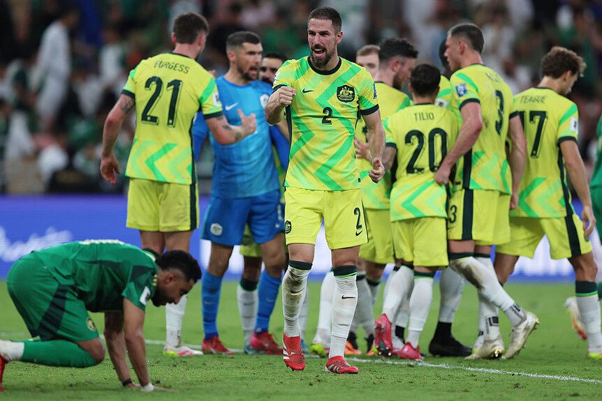 Milos Degenek celebrates at Salem Al-Dawsari