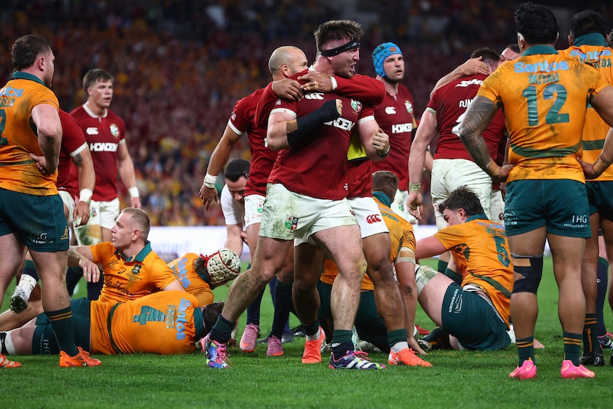 Tom Curry celebrates