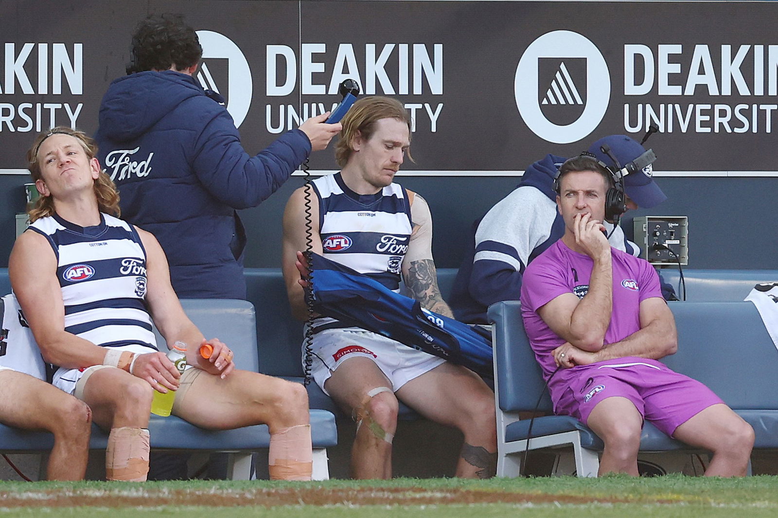 Tom Stewart was subbed off in the final minutes of the third quarter due to a suspected knee injury.