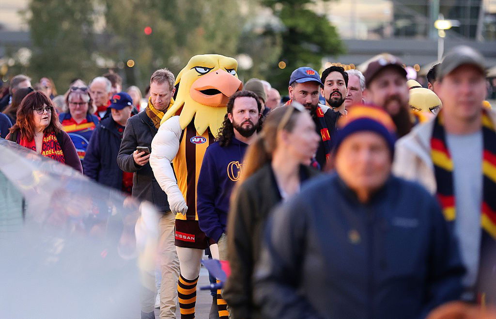 Fans arrive at Adelaide Oval