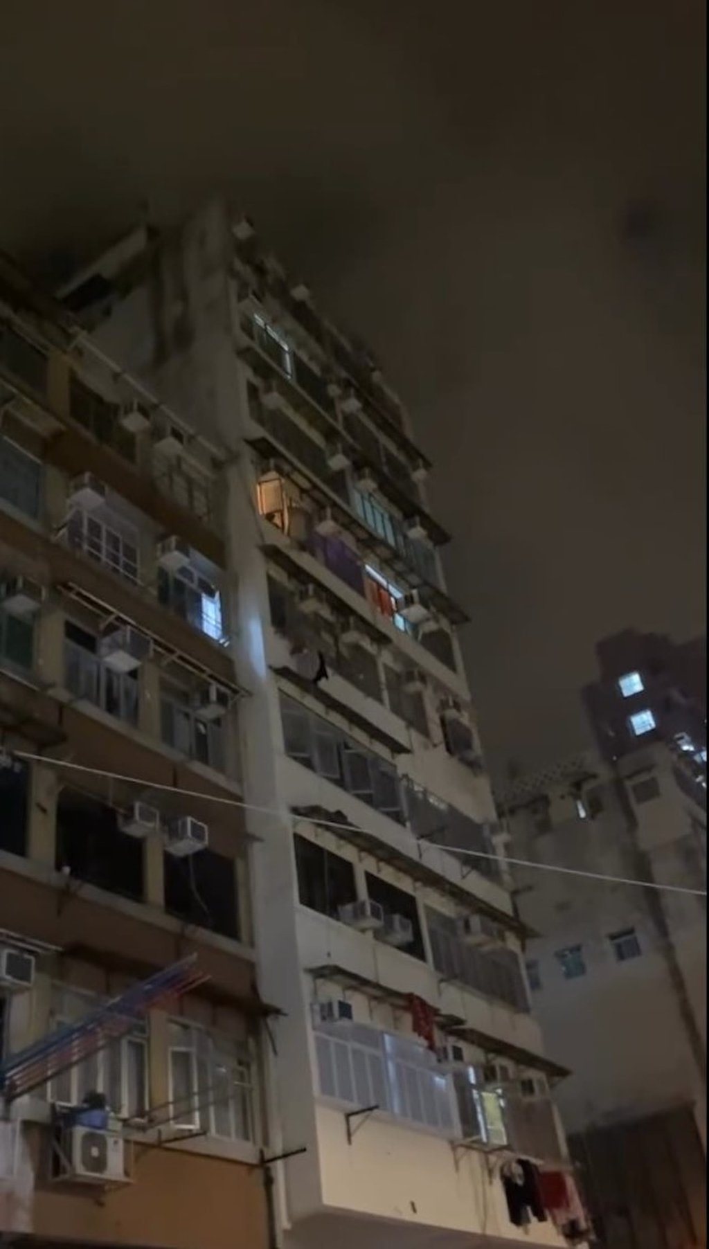 Police received a report in the early hours of Wednesday concerning a boy suspected of throwing objects from a residential unit on Tai Nan Street in Sham Shui Po. Photo: Threads/ wantsunsing