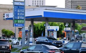 US key inflation gauge worsens, eroding Americans’ income and spending power
