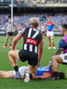Live: Mihocek hospitalised after scary scenes as Dees claim thriller over Pies