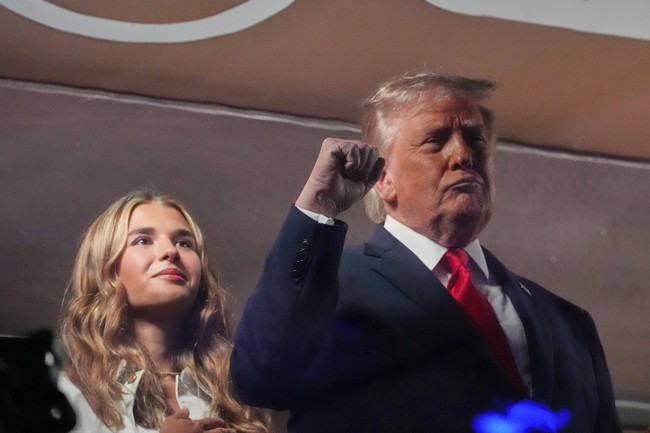 Trump Knicks Game