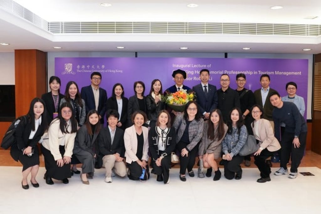 Members of the School of Hotel and Tourism Management congratulate Professor Li on his inauguration as the Fung King Hey Memorial Professor of Tourism Management