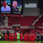Football fans pay tribute to crash death officers