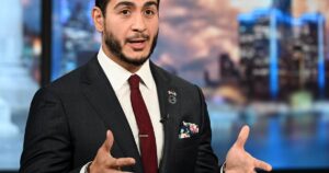 Watch: Woman Expressing Support for El-Sayed Looks Like She Wants to Be Anywhere Else