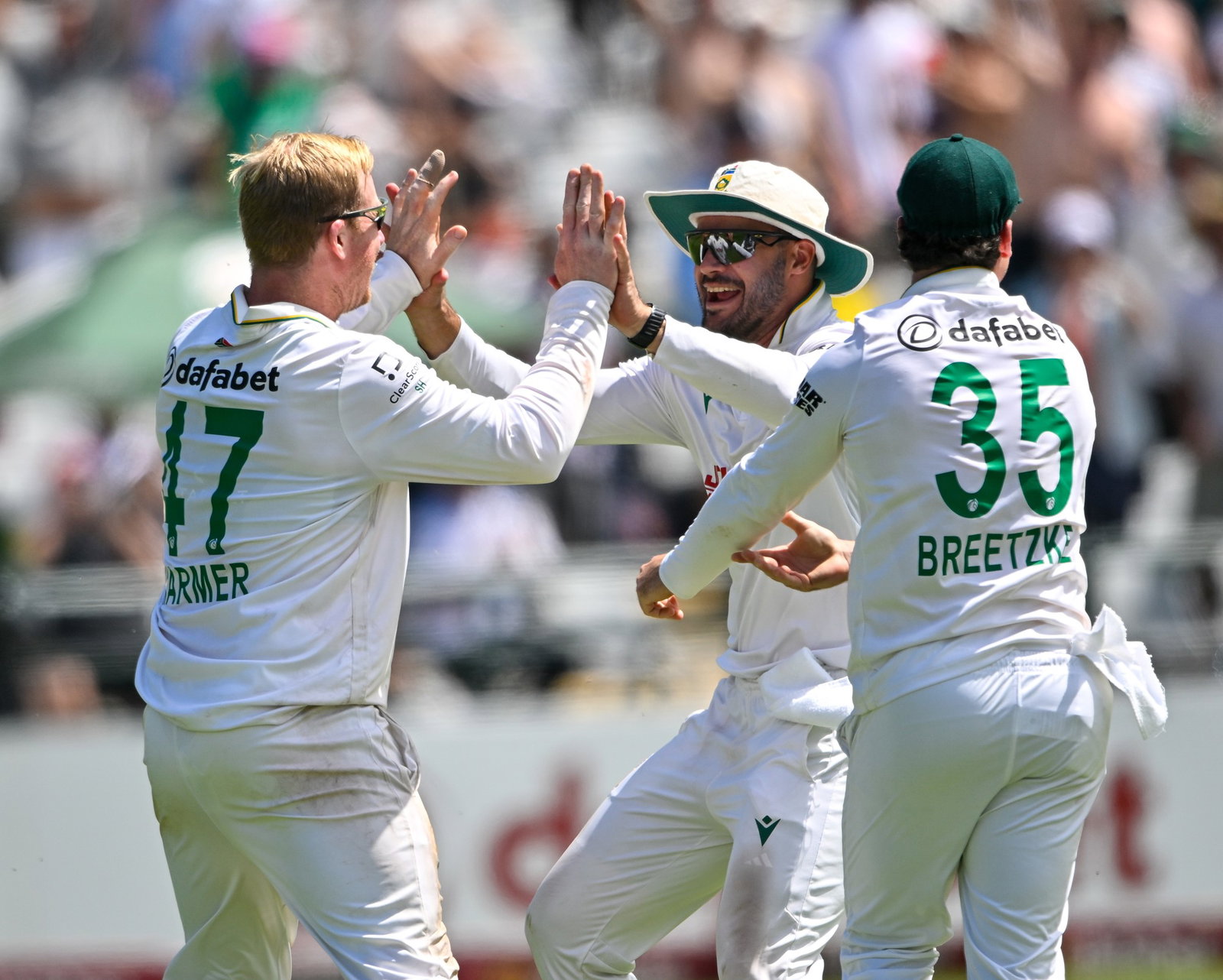 Simon Harmer's six-wicket haul helped South Africa claim a 176-run win in the third Test in Cape Town.