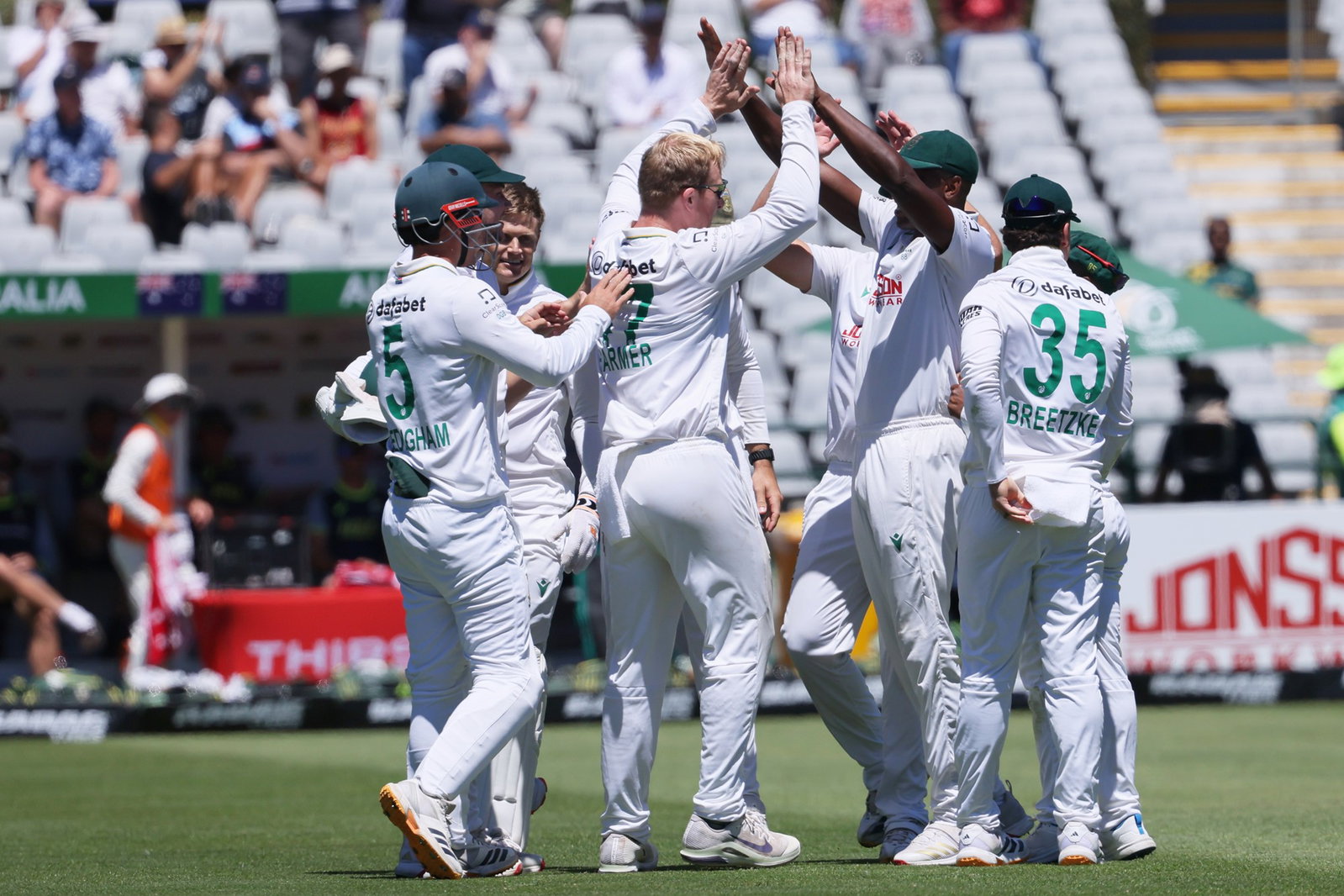 Simon Harmer got the much-needed breakthrough for South Africa, removing the dangerous Travis Head with his first ball.